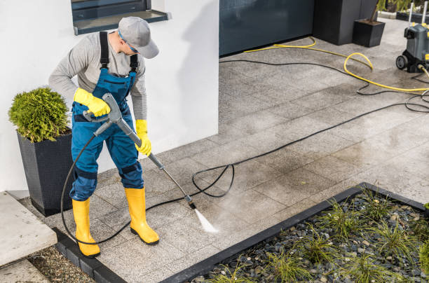 Best Commercial Pressure Washing  in Visalia, CA